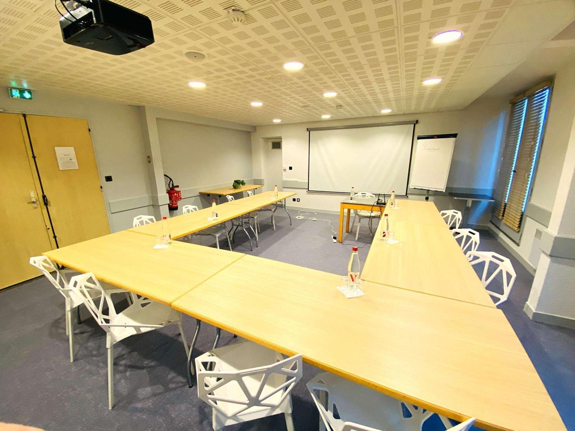 Ibis Le Mans Est Pontlieue Hotel Ngoại thất bức ảnh